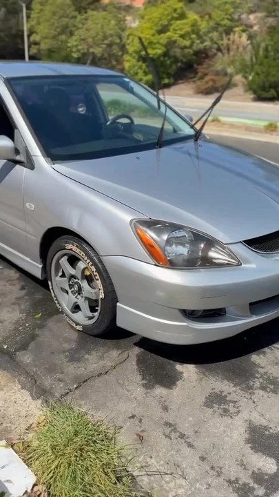 2005 Mitsubishi Lancer 8th Gen - Image 2 of 2