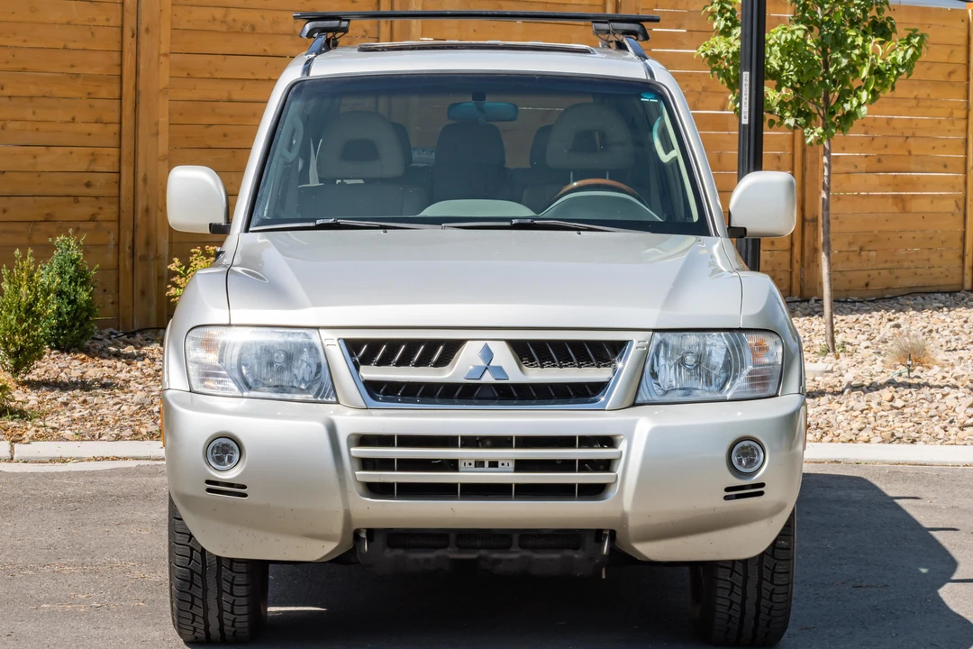 2005 Mitsubishi Pajero/Montero 3rd Gen - Image 2 of 31