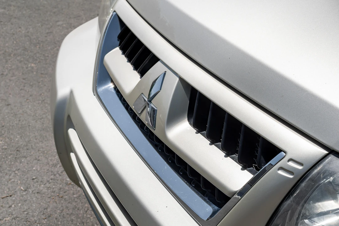 2005 Mitsubishi Pajero/Montero 3rd Gen - Image 14 of 31
