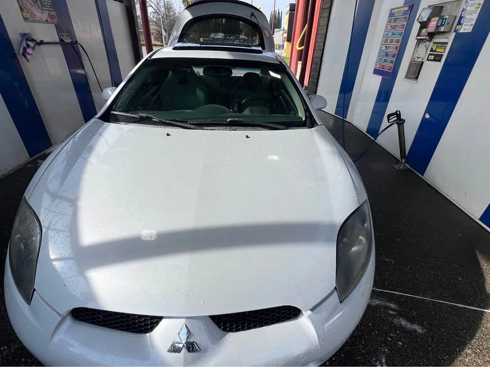 2005 Mitsubishi Eclipse 3rd Gen - Image 3 of 7
