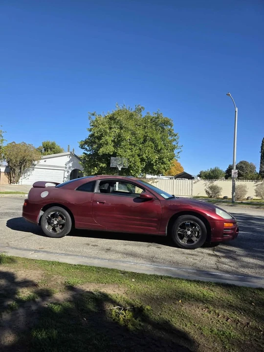 2005 Mitsubishi Eclipse 3rd Gen - Image 8 of 13