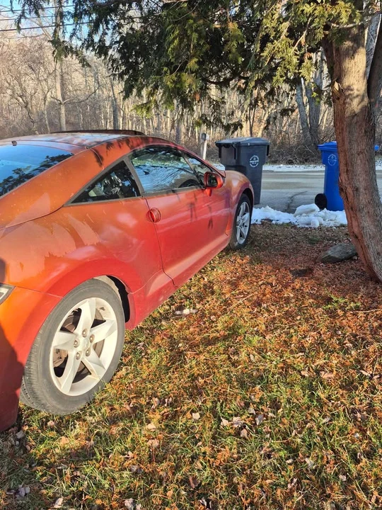 2005 Mitsubishi Eclipse 3rd Gen - Image 3 of 3
