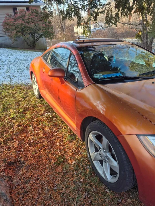 2005 Mitsubishi Eclipse 3rd Gen - Image 2 of 3