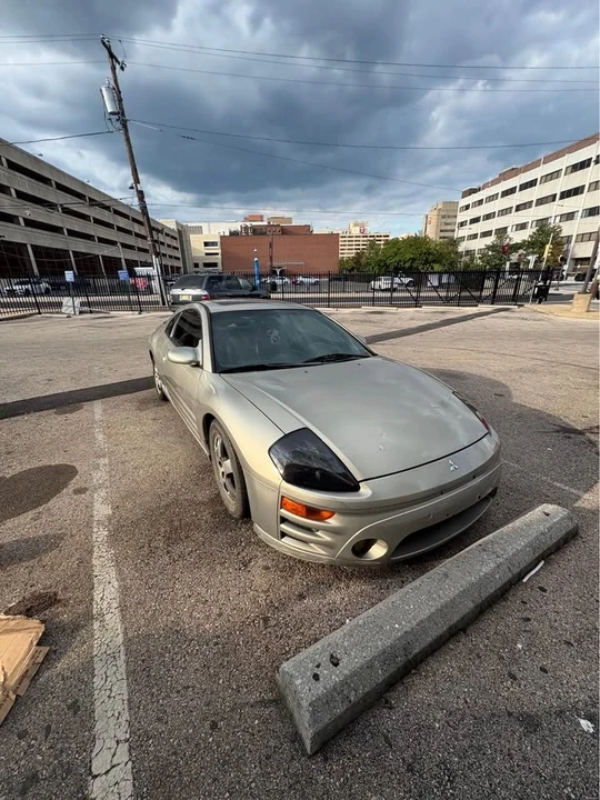 2005 Mitsubishi Eclipse 3rd Gen - Image 9 of 10