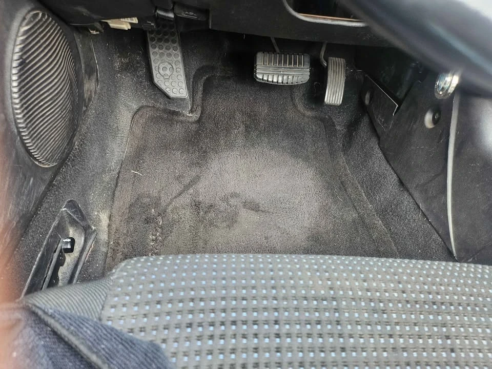 2005 Mitsubishi Eclipse 3rd Gen - Image 4 of 15