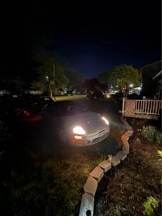 2005 Mitsubishi Eclipse 3rd Gen - Image 2 of 4