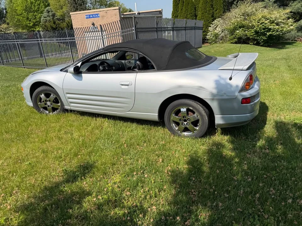2005 Mitsubishi Eclipse 3rd Gen - Image 2 of 11