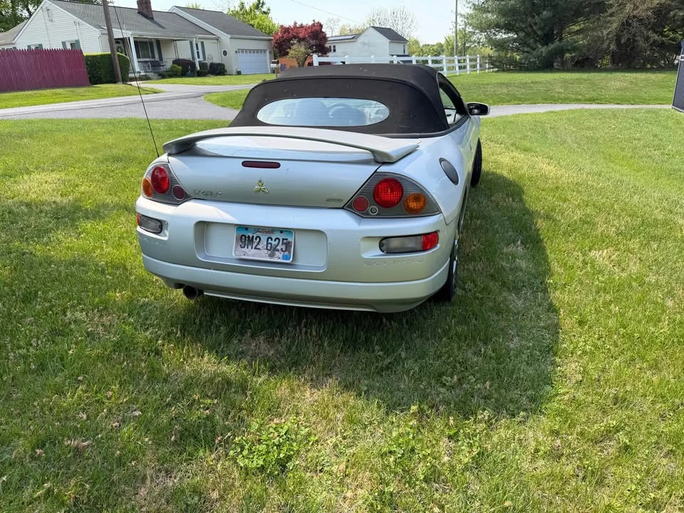 2005 Mitsubishi Eclipse 3rd Gen - Image 3 of 11