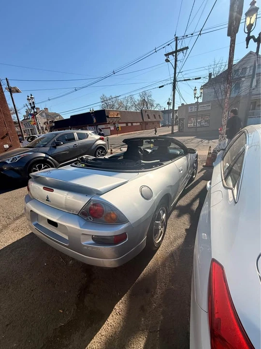 2005 Mitsubishi Eclipse 3rd Gen - Image 3 of 4