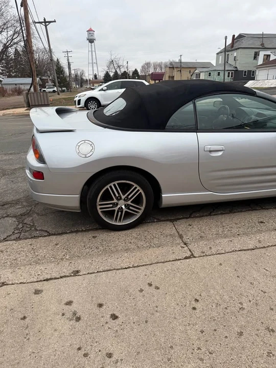 2005 Mitsubishi Eclipse 3rd Gen - Image 5 of 10