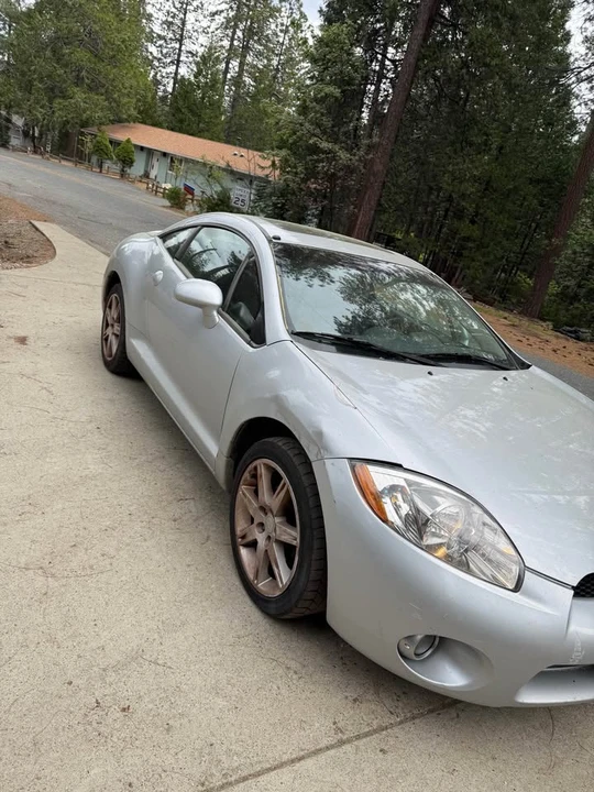 2005 Mitsubishi Eclipse 3rd Gen - Image 2 of 6