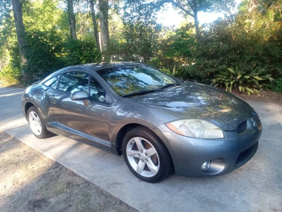 2005 Mitsubishi Eclipse 3rd Gen - Image 3 of 8