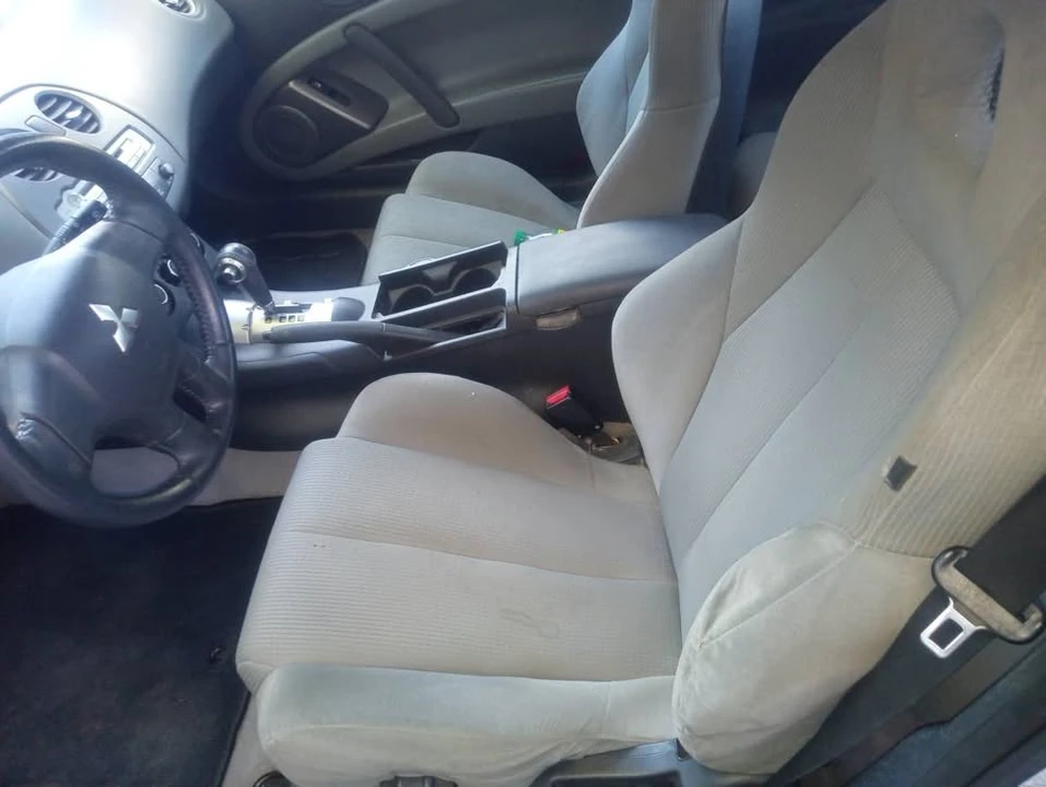 2005 Mitsubishi Eclipse 3rd Gen - Image 5 of 8