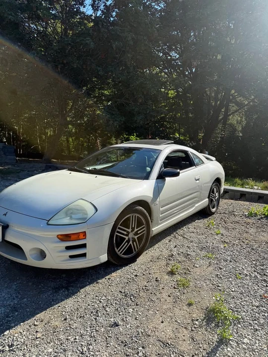 2005 Mitsubishi Eclipse 3rd Gen - Image 6 of 10