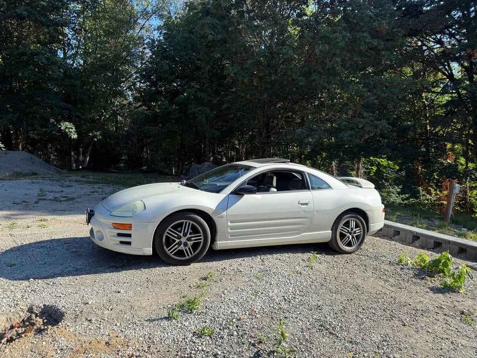 2005 Mitsubishi Eclipse 3rd Gen - Image 2 of 10