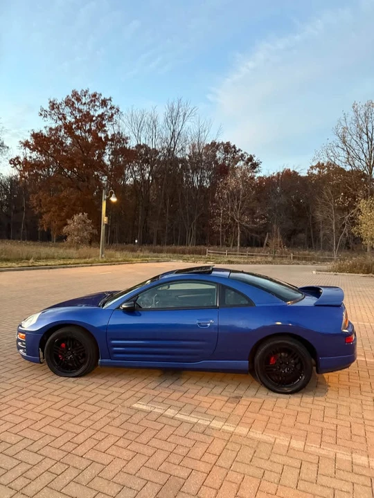 2005 Mitsubishi Eclipse 3rd Gen - Image 9 of 17