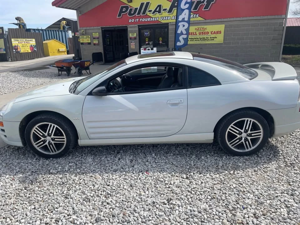 2005 Mitsubishi Eclipse 3rd Gen - Image 3 of 10