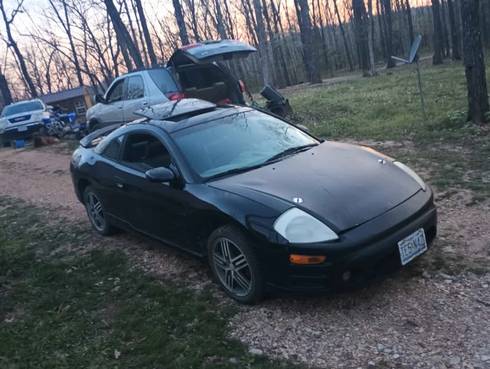 2005 Mitsubishi Eclipse 3rd Gen - Image 2 of 5