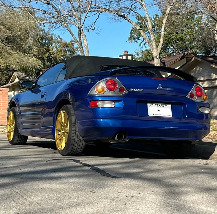 2005 Mitsubishi Eclipse 3rd Gen - Image 2 of 5