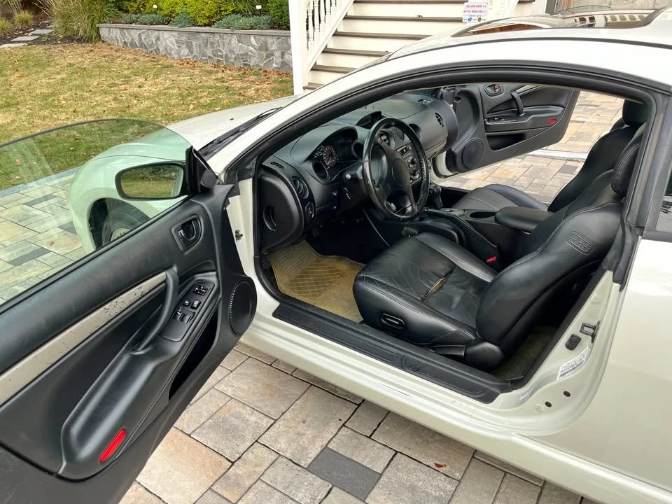 2005 Mitsubishi Eclipse 3rd Gen - Image 10 of 16