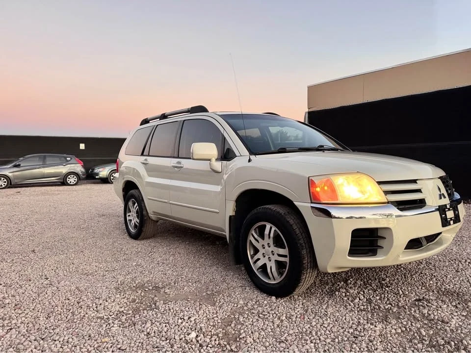2005 Mitsubishi Endeavor - Image 8 of 14