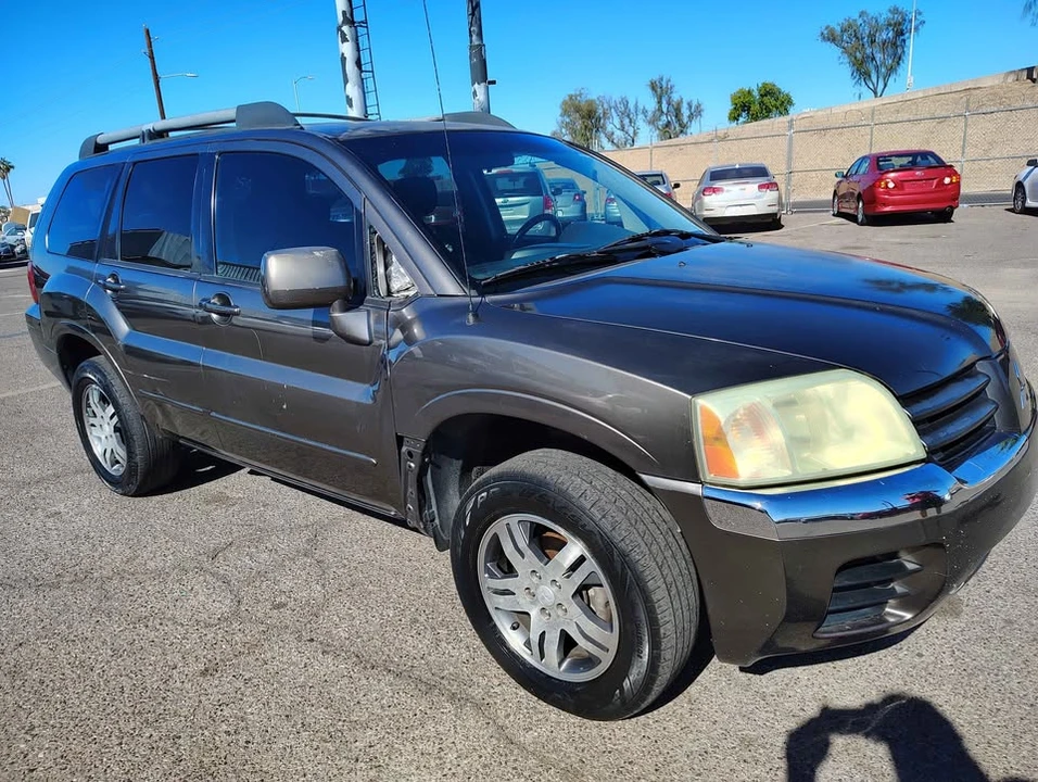 2005 Mitsubishi Endeavor - Image 3 of 6