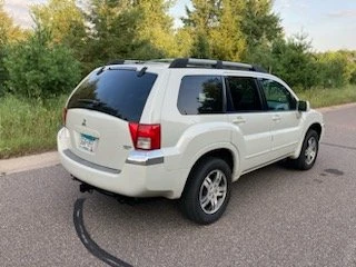 2005 Mitsubishi Endeavor - Image 3 of 7