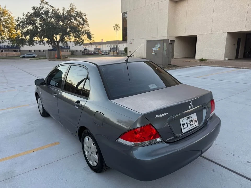 2005 Mitsubishi Lancer 7th Gen - Image 5 of 11