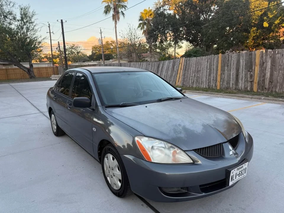 2005 Mitsubishi Lancer 8th Gen - Image 4 of 11