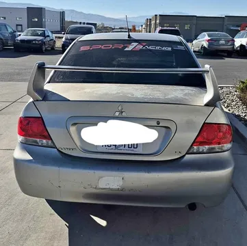 2005 Mitsubishi Lancer DE Sedan