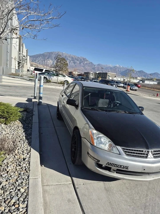 2005 Mitsubishi Lancer 7th Gen - Image 4 of 8