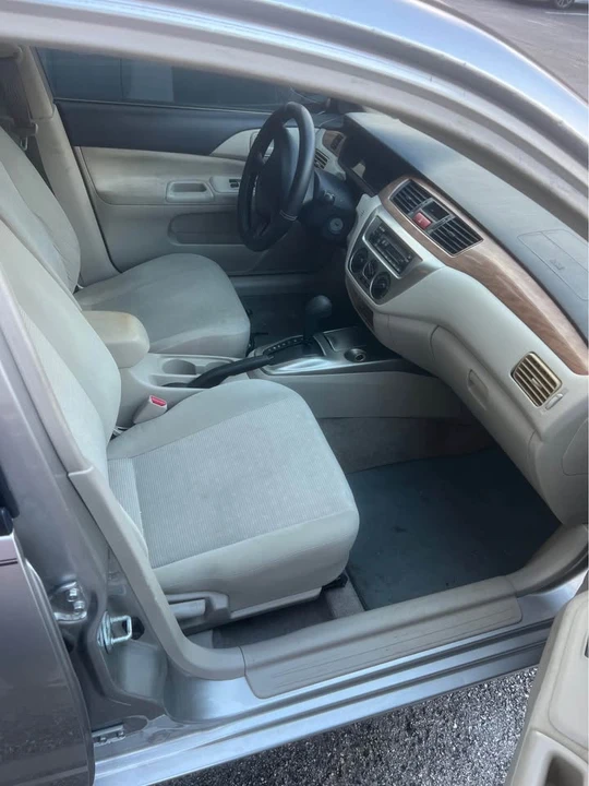 2005 Mitsubishi Lancer 8th Gen - Image 6 of 7