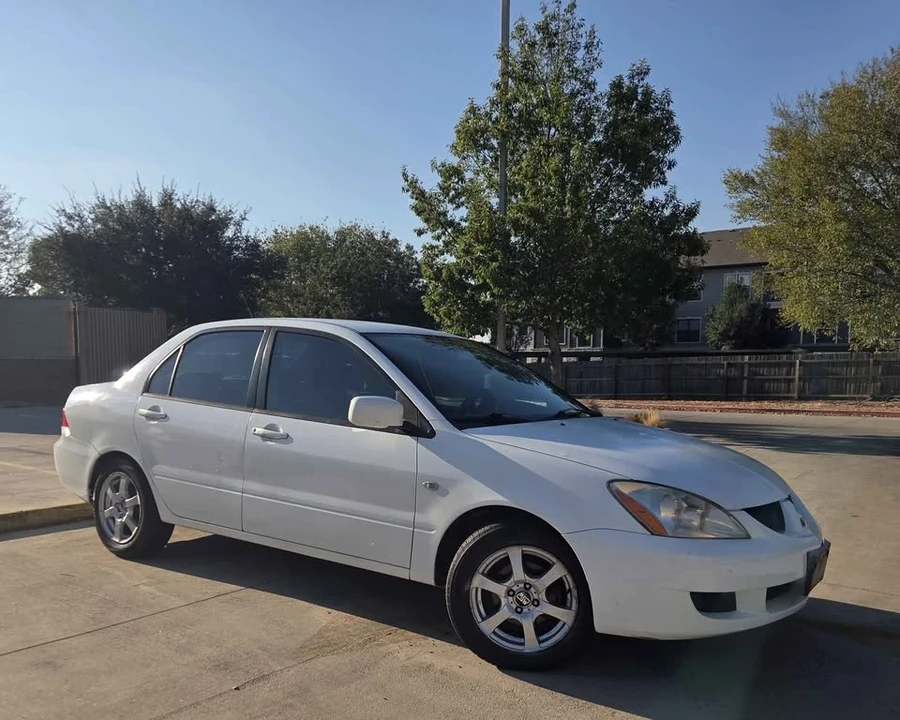 2005 Mitsubishi Lancer 8th Gen - Image 3 of 14