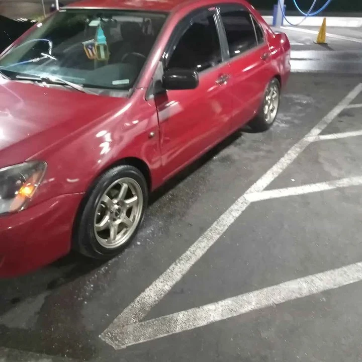 2005 Mitsubishi Lancer 8th Gen - Image 5 of 9