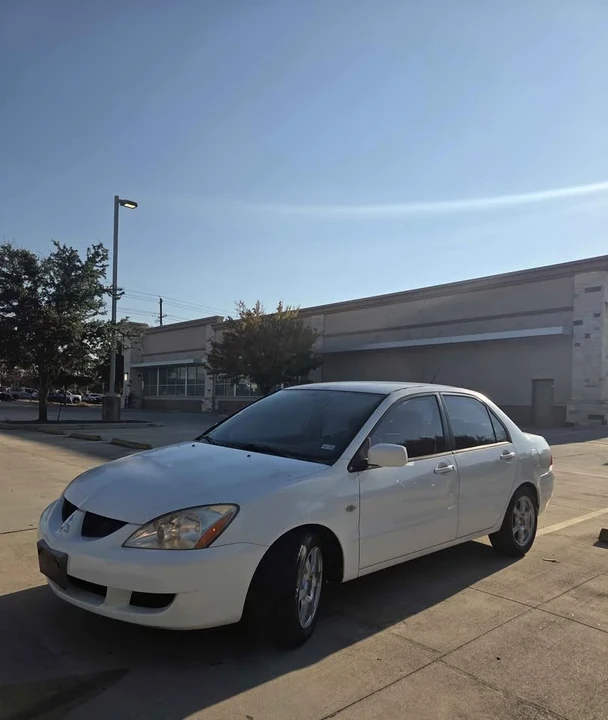 2005 Mitsubishi Lancer 8th Gen - Image 2 of 14