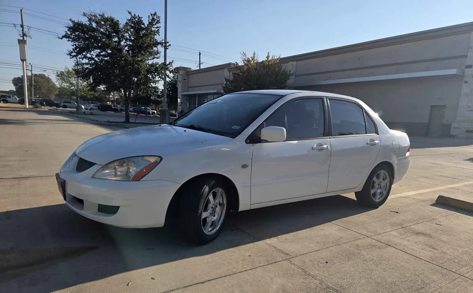 2005 Mitsubishi Lancer 8th Gen - Image 5 of 14