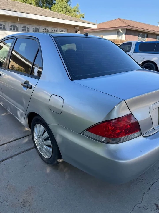 2005 Mitsubishi Lancer 7th Gen - Image 5 of 9