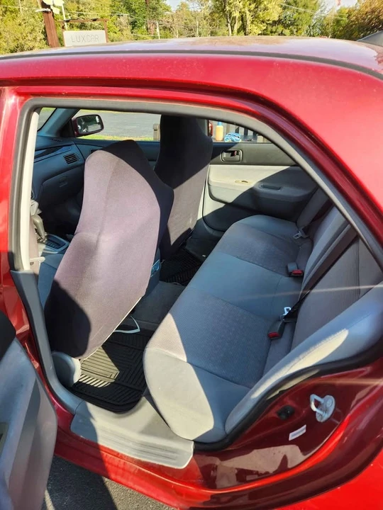 2005 Mitsubishi Lancer 8th Gen - Image 10 of 15