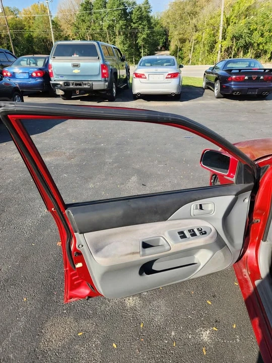 2005 Mitsubishi Lancer 8th Gen - Image 9 of 15