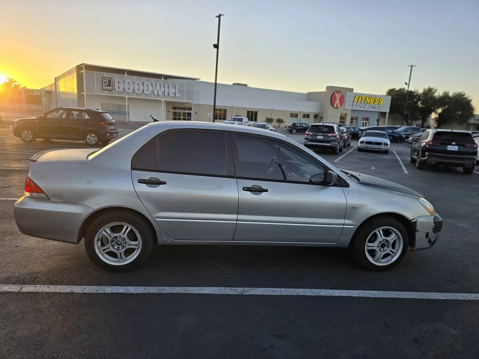 2005 Mitsubishi Lancer 8th Gen - Image 2 of 7