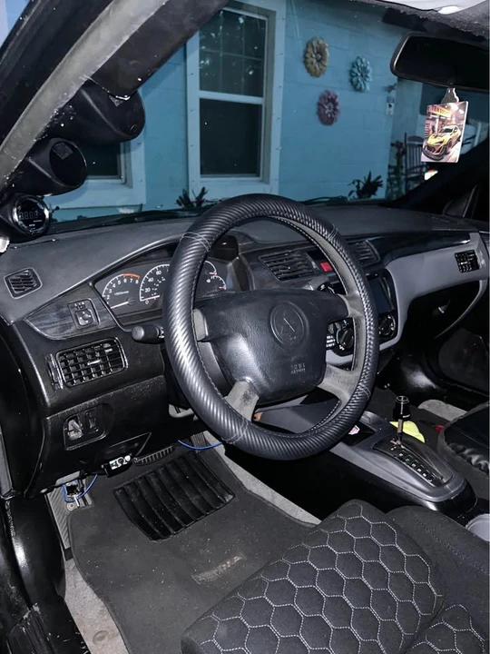 2005 Mitsubishi Lancer 7th Gen - Image 2 of 10