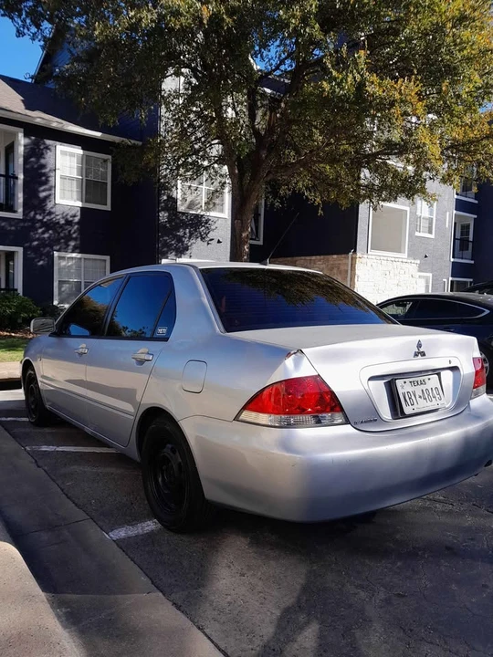 2005 Mitsubishi Lancer 8th Gen - Image 6 of 10