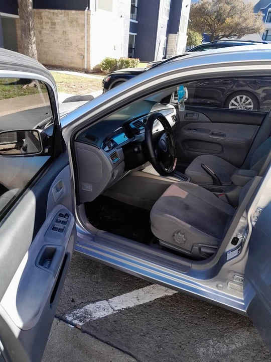 2005 Mitsubishi Lancer 8th Gen - Image 8 of 10