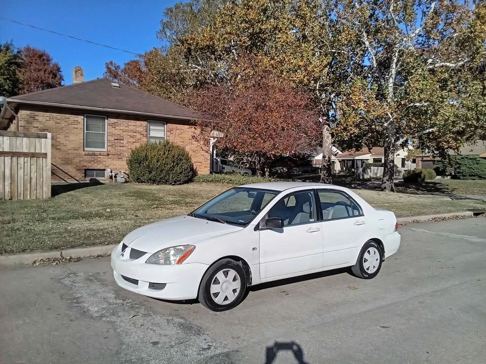 2005 Mitsubishi Lancer 8th Gen - Image 4 of 4