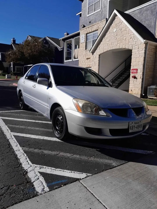 2005 Mitsubishi Lancer 8th Gen - Image 3 of 10
