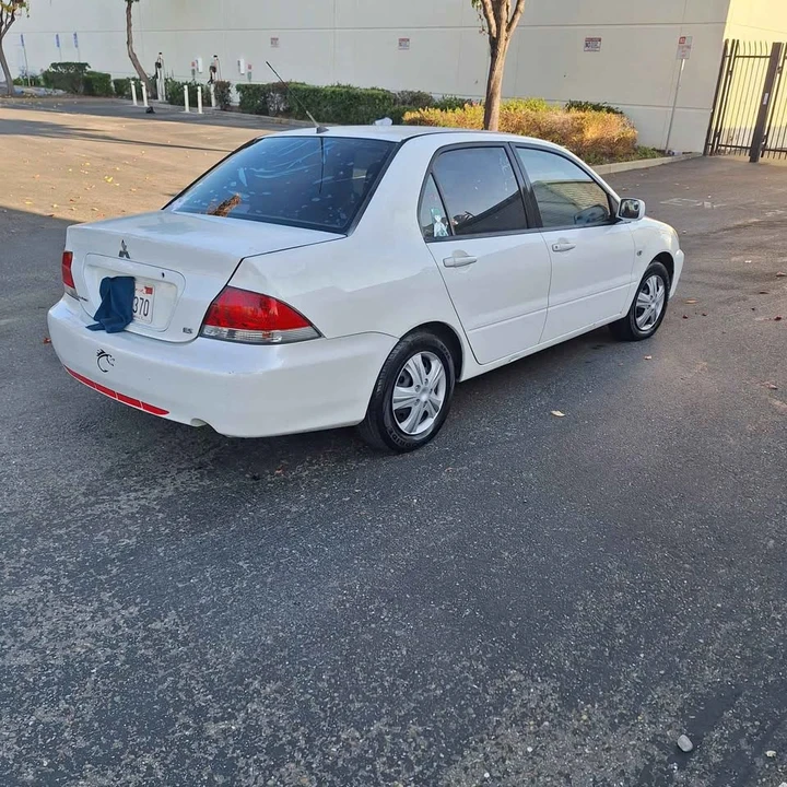 2005 Mitsubishi Lancer 8th Gen - Image 4 of 7