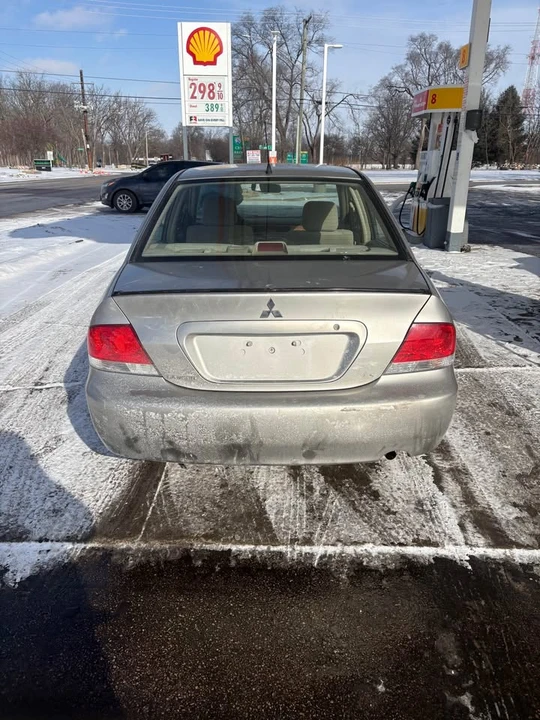 2005 Mitsubishi Lancer 9th Gen - Image 9 of 10