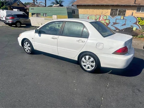 2005 Mitsubishi Lancer ES Sedan