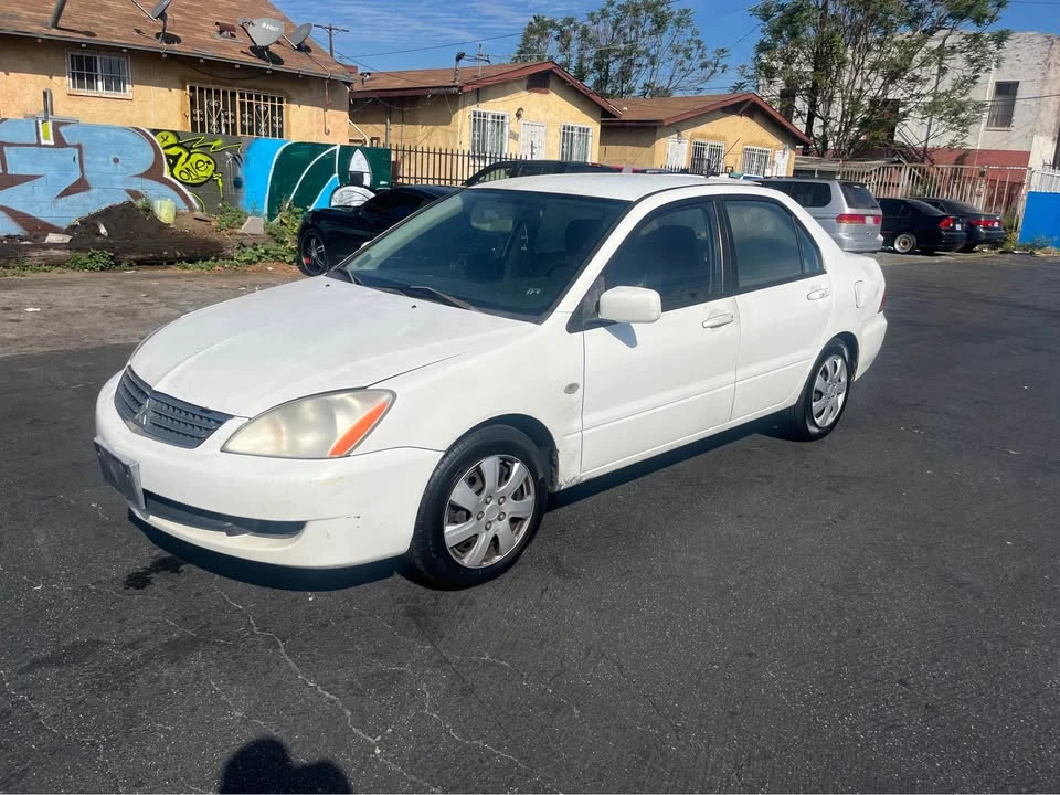 2005 Mitsubishi Lancer 8th Gen - Image 2 of 11