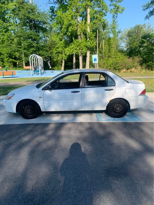 2005 Mitsubishi Lancer 8th Gen - Image 3 of 4